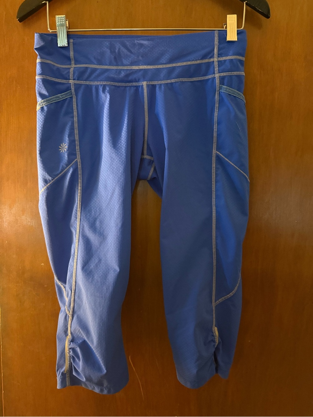 Athleta Blue Capri Leggings size small.